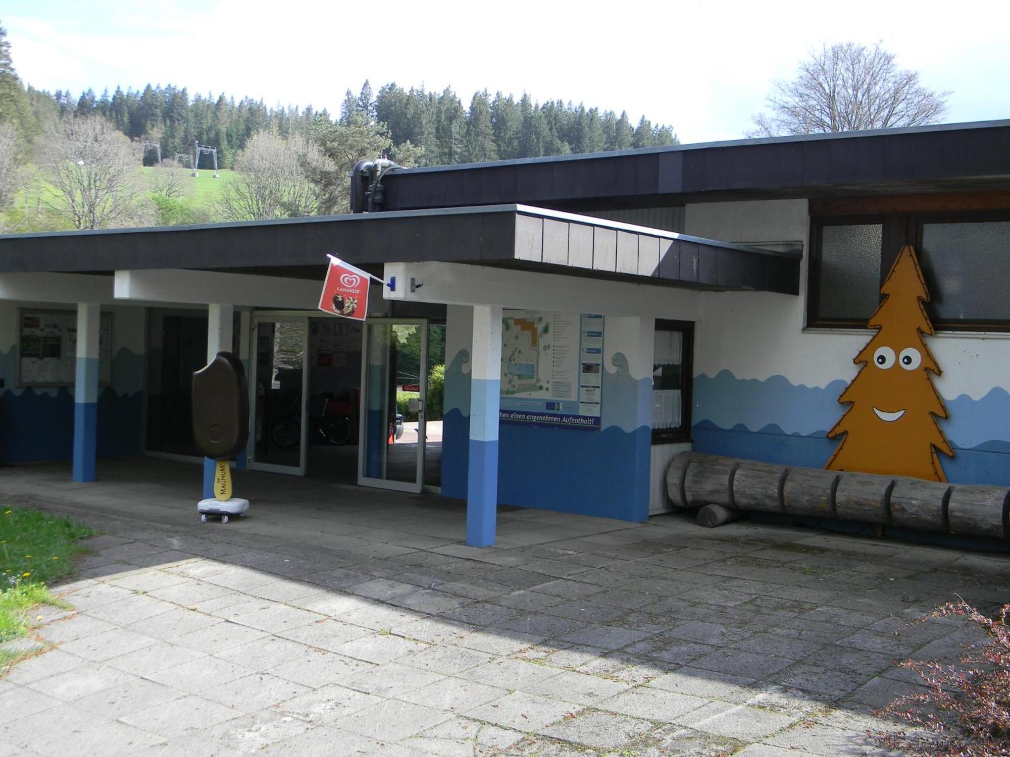 Schwarzwaldhaeuser 7 *